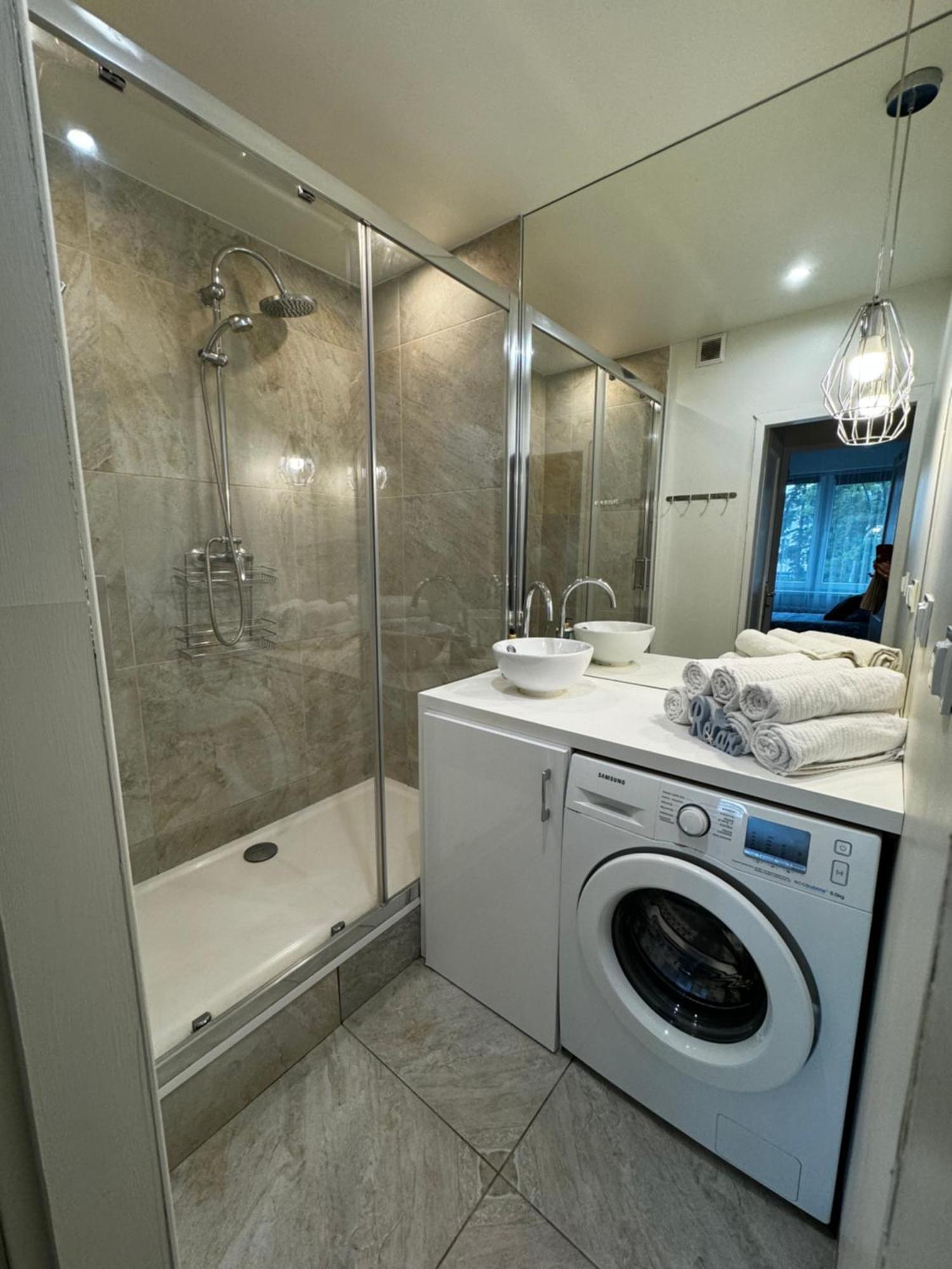 דירות גדינייה Apartament Revel מראה חיצוני תמונה